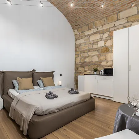 Elegant In * 부다페스트