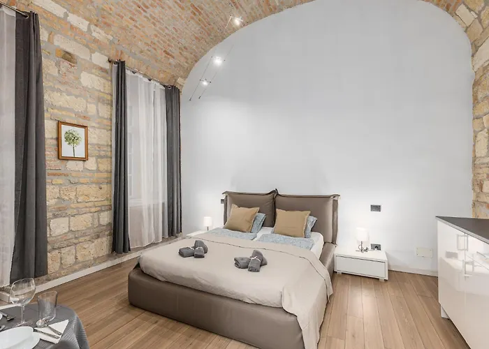 Elegant In Appartamento