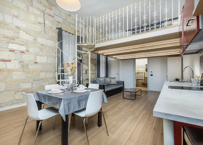 Elegant In Appartamento