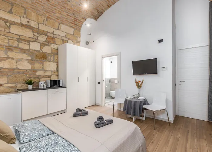 Elegant In Appartamento